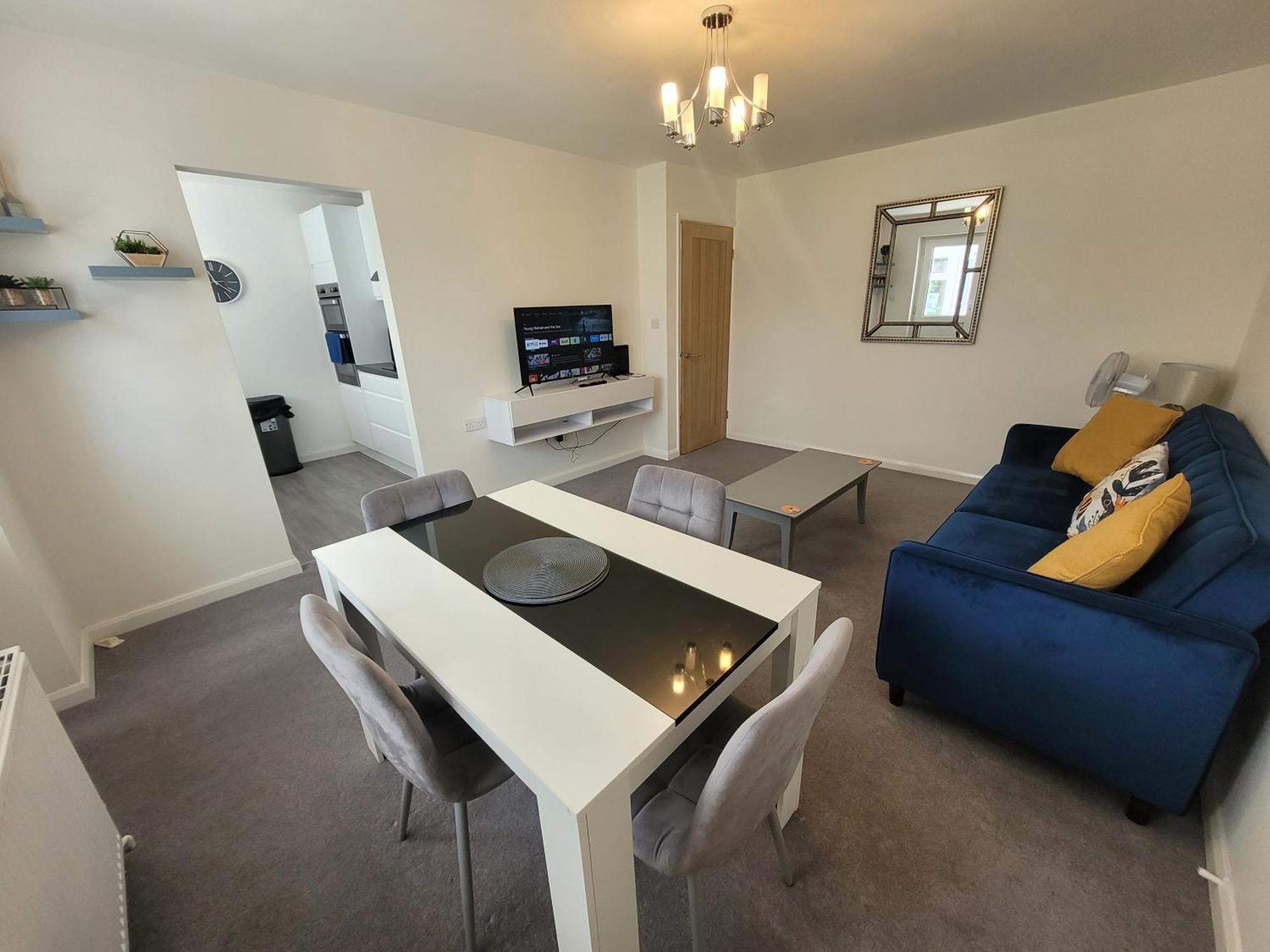 Bumblebee Bungalow - With Separate Office And Gaming Space By Catchpole Stays Colchester Dış mekan fotoğraf