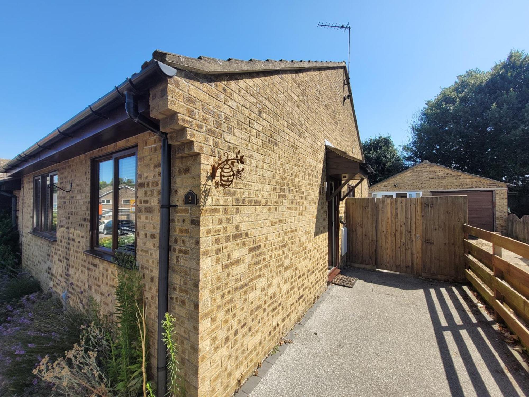 Bumblebee Bungalow - With Separate Office And Gaming Space By Catchpole Stays Colchester Dış mekan fotoğraf