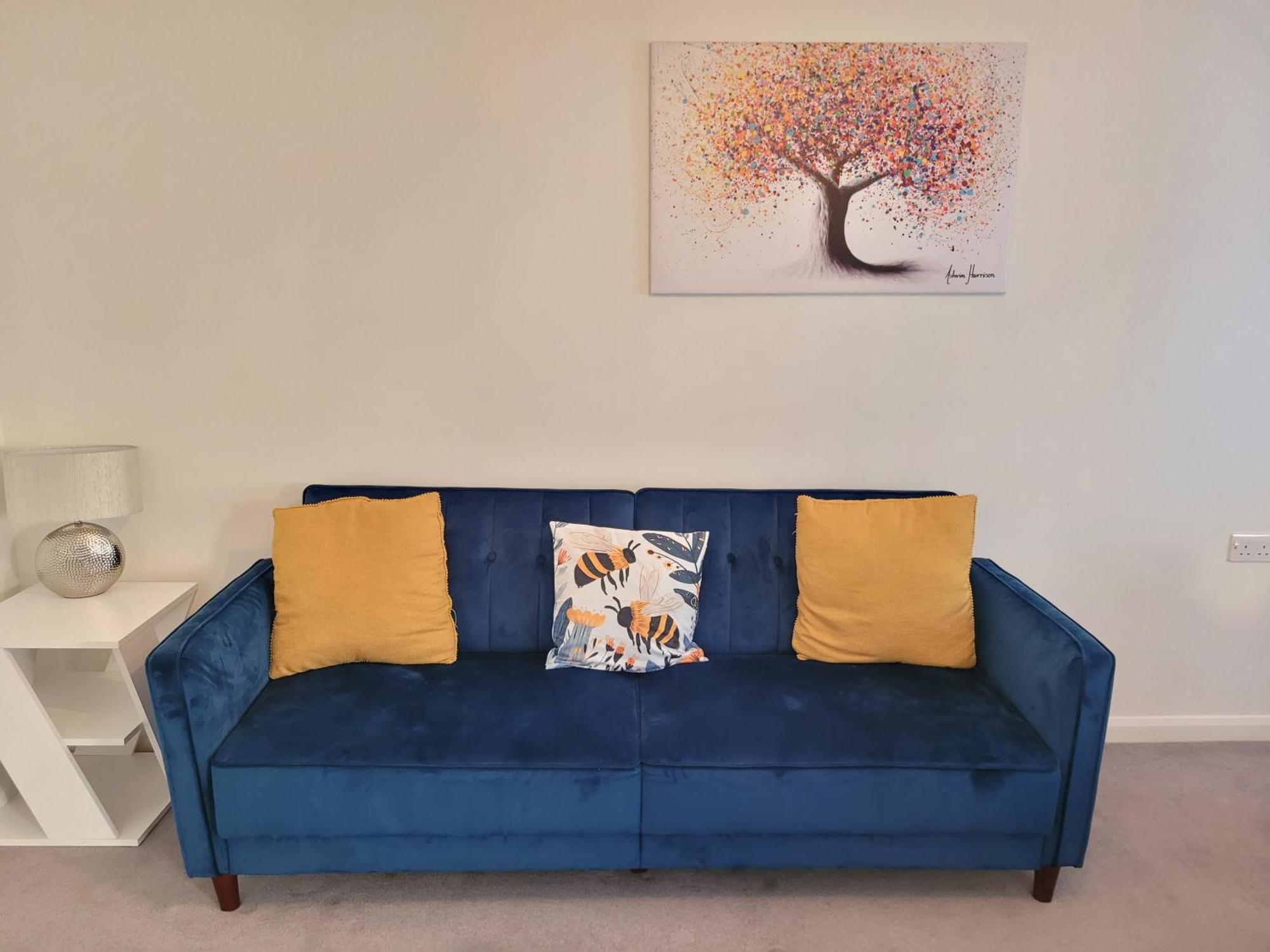 Bumblebee Bungalow - With Separate Office And Gaming Space By Catchpole Stays Colchester Dış mekan fotoğraf